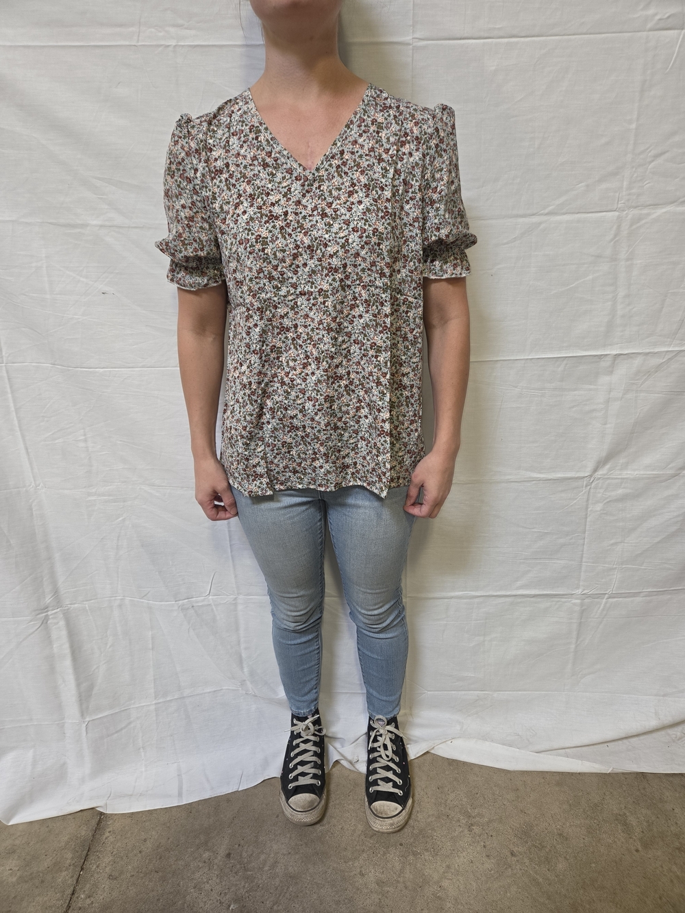 Floral V-Neck Blouse in Brown & White NWT